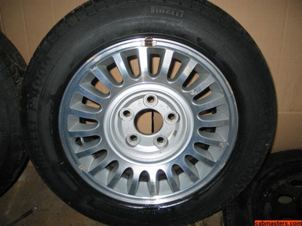 Jaguar Alloy Wheel and tyre 16 fits xj pre 2003 & Pirelli P4000 255 60 R16-1