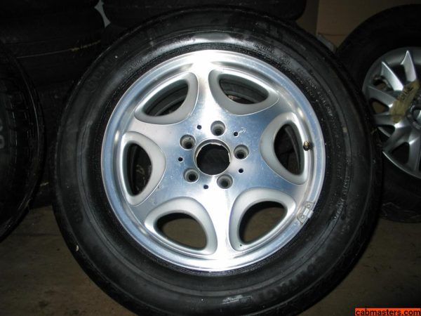 Mercedes Alloy wheel & Pirelli P6000 235 60 ZR 100W