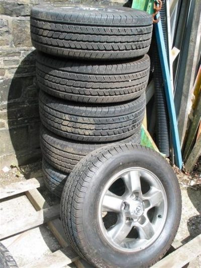 Alloy Wheel & Tyre fits R18" 275 60 Bridgestone Dueler 118H