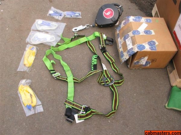 Edeco safety harness kit