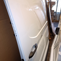 Maxus Deliver 9 Side Loading Door in White