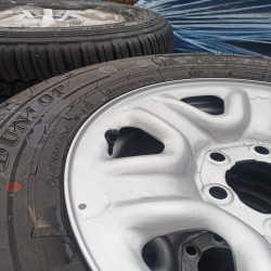 Toyota Land Cruiser 300 Series Steel Wheels and Tyres x5