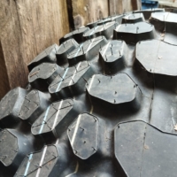 335 80 R20 – HUGE Off Road Tyres on Ford F550 Rims