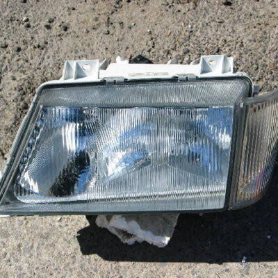 Mercedes Benz Vario T2 Headlights
