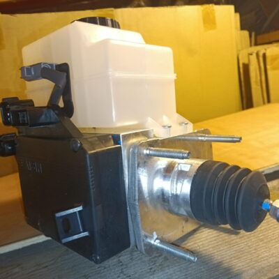 Toyota Land Cruiser Brake Master/Booster Assembly